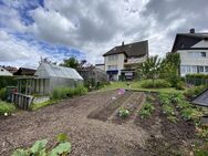 Freistehende, attraktives 2-Familien-Haus mit großer Garage - Sankt Georgen (Schwarzwald)