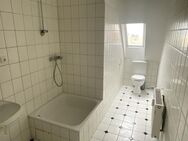 Schöne 3-Zimmer-Wohnung in Duisburg Ruhrort mit Dusche - Duisburg