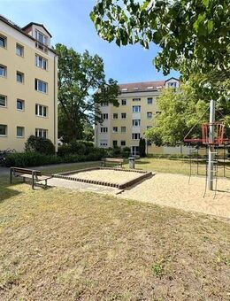 Ruhig gelegene Hochparterrewohnung in gefragter Lage nahe Baumschulenweg - Berlin