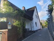 Schiffbek! Gepflegtes, renoviertes, einzugfertiges, großzügiges Zweifamilienhaus in reiner u. ruhiger Wohnlage - Hamburg