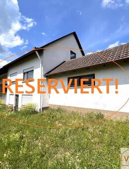 Solides Einfamilienhaus mit Ausbaupotenzial in herrlicher Lage von 97640 Stockheim! - Stockheim (Regierungsbezirk Unterfranken)