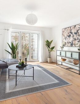Unser Familien-Domizil: 5-Zimmer-Wohnung in ruhiger Hofgarten-Lage mit großer Loggia - München