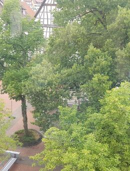 ALBSTADT Ebingen: Zimmer Nr.1 in 3er WG, Dachgeschoss, zentral - Albstadt