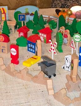 Holzstadt kreativ Fantasie viel Zubehör - Dortmund