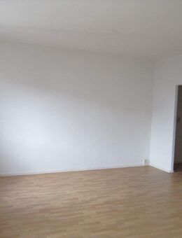 3-Raum-Wohnung mit Balkon - Crimmitschau