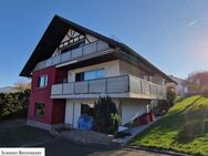 Gepflegtes Zwei/- Dreifamilienhaus mit 2 Garagen in Gackenbach, Nähe Montabaur mit Anbindung zur A3! - Gackenbach