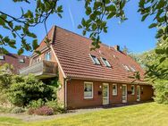 Moderne Ferienwohnung mit Balkon und Gartennutzung - im Ortsteil Dorf - Sankt Peter-Ording