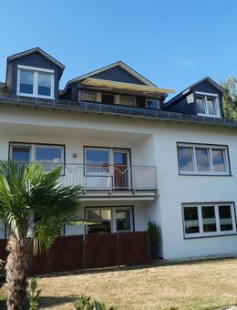 Helle Etagenwohnung mit Balkon und eigenem Gartenanteil! - Eltville (Rhein)
