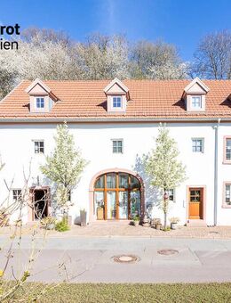 Stilvoll saniertes Bauernhaus-Ensemble, mit Café, Eventlocation, Profiküche, drei Ferienwohnungen. - Trassem