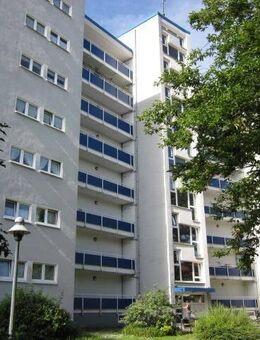 Sanierte, helle 2-Zimmer-Wohnung mit Tageslichtbad und Loggia! - Bochum