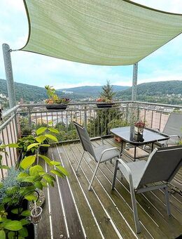 Wohnen mit Traumaussicht - 3-Raum-Wohnung auf dem Zeller Berg - Aue