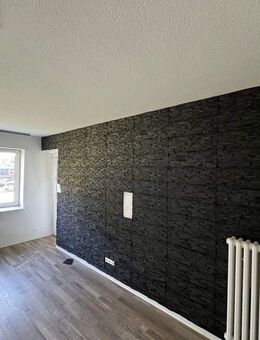 2,5 Zimmer Wohnung im Herzen von Suchsdorf, braucht etwas Liebe. - Kiel