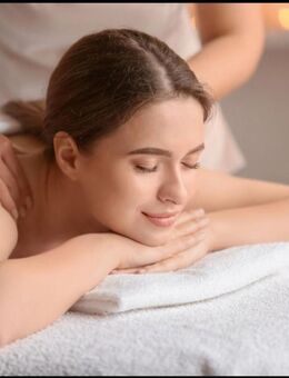 🌺 Mobile Wellnessmassage für Frauen – Sanfte Berührung, tiefe Entspannung - Sontheim (Brenz)