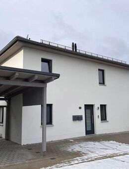 Geschmackvolle 3-Zimmer-Wohnung mit Einbauküche in Wackersdorf - Wackersdorf