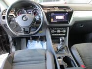 VW Touran, 1.6 TDI Comfortline, Jahr 2020 - Lastrup