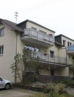 Helle Wohnung mit 3 Zimmern, Küche inkl. Einbauküche, Bad und Balkon in Spessart - Spessart