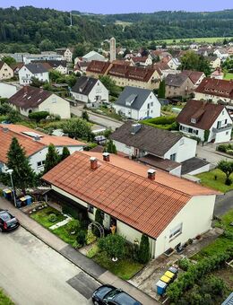 Zweifamilienhaus mit Potenzial - Ruhige Lage, sichere Mieteinnahmen, flexible Nutzung - Immendingen