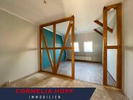 #1-Raumwohnung#Dachgeschoss#Balkon#EBK#geräumig#hell#ruhige Lage - Sömmerda