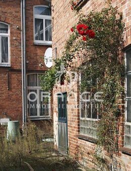 ***Einmalige Chance: Stadthaus mit viel Charme, Nebengelass und Garten*** - Goldberg