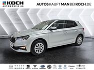 Skoda Fabia, 1.0 TSI WINTERPAKET APP, Jahr 2024 - Berlin