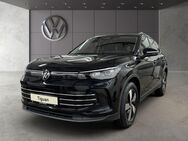 VW Tiguan, 2.0 l TDI Elegance, Jahr 2022 - Weilheim (Oberbayern)