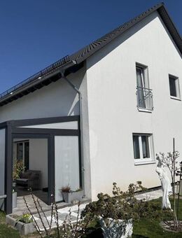 Neuwertiges Einfamilienhaus mit Garage - Schillingsfürst