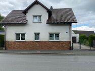 Einfamilienhaus mit großzügigen Nebenflächen in Wiesau zu verkaufen - Wiesau