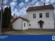 Ruhig gelegenes Einfamilienhaus mit viel Platz und Gestaltungsmöglichkeiten - Weischlitz