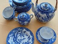 Japanisches Porzellan-Teeservice in blau-weiß - Bottrop