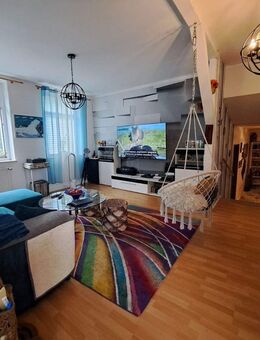 gepflegte Eigentumswohnung in 08626 Adorf - ca. 73 m² Wohnfläche - 2 Zimmer - Keller - Innenhofnutzung - zentrale Lage - Adorf (Vogtland)