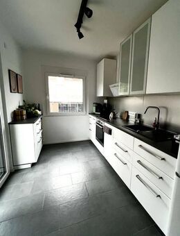 Schicke 3-Zimmer Wohnung mit Terrasse & Loggia - Nürnberg