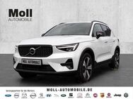 Volvo XC40 Plus Dark Recharge Plug-In Hybrid 2WD T5 Twin Engine EU6d StandHZG Navi digitales Cockpit - Aachen