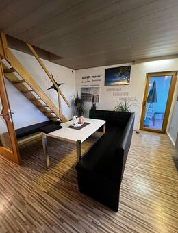 Gemütliche 3-Zimmer-Wohnung mit Garage und Ausbaustudio - Sulzbach-Rosenberg