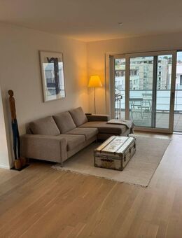** TRAUMWOHNUNG IN S-WEST: Attraktive, moderne 3-Zi.-Wohnung mit EBK, Bad, Balkon und TG-Stpl. ** - Stuttgart