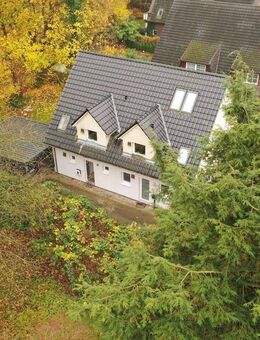 Doppelhaushälfte - Niedrigenergie im grünen Volksdorf mit KfW70 Standard - Hamburg