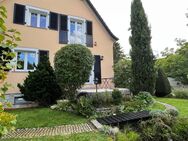 Sehr gepflegtes Einfamilienhaus mit schönem Garten - Bad Homburg (Höhe)