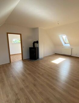 Helle 3-Raum-Whg. mit Kamin und Stellplatz zu vermieten! - Arnstadt
