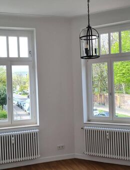 Wunderschöne 3-Zimmerwohnung mit eingerichteter EBK - Krefeld