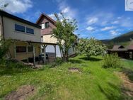 Schönes Einfamilienhaus mit großem Garten und 1,5 Garagen in ruhiger Lage von Bad Wildbad!" - Bad Wildbad