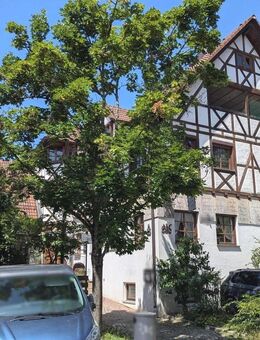 Charmantes Wohn-/ Geschäftshaus mit Lokal und Biergarten und Ausbaureserve im DG! - Gärtringen
