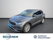 VW T-Roc, 1.5 TSI Life, Jahr 2024 - Saarbrücken