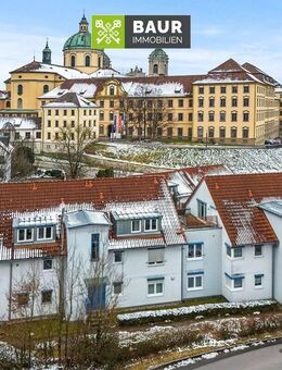 360° | Charmante 2-Zimmer-Dachgeschosswohnung mit Loggia und Blick auf die Basilika - Weingarten