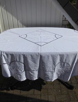 Tischdecke weiß 175x165 cm 8-eckig Lochstickerei Lochmuster 15,- - Flensburg