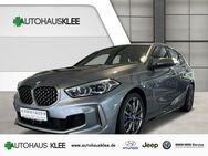 BMW 135, M135 i xDrive M135i EU6d Sportpaket El Panodach digitales, Jahr 2023 - Wölfersheim