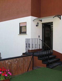 Großzügiges Massivhaus mit Gartenidylle, Terrasse & Balkon – flexibel als Ein- oder Zweifamilienhaus - Gundersheim