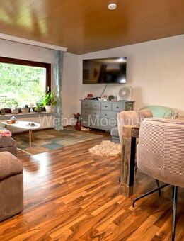 Freistehendes 2-Parteienhaus mit Terrasse, Loggia, Kellerbar + Südwest-Garten in begehrter Wohnlage - Rösrath