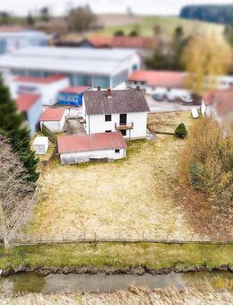 Sofort frei: Einfamilienhaus auf großzügigem Grundstück, mit Nebengebäuden - zu verkaufen - Bodenkirchen