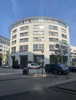 Hochwertige 2,5 ZW. "Vollmöbliert" TOP Lage Frankf. Gallus max. 2 Pers. - Frankfurt (Main)