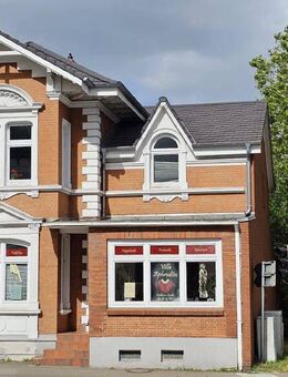 *Kapitalanleger aufgepasst* *Charmante Altbau-Stadtvilla in zentraler Lage von Itzehoe* - Itzehoe