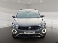 VW T-Roc, 2.0 l TDI Life, Jahr 2022 - Weißenfels